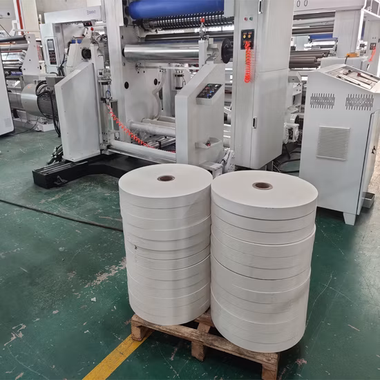 Cina Macchina ribobinatrice di taglio economica per rotolare la macchina ribobinatrice di taglio